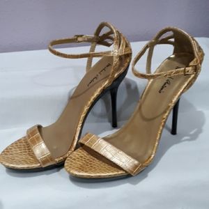 Michael Antonio Heels